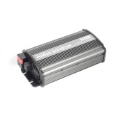 Pretvarač napona s 12V na 230V, USB, 600W - CAR600