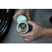 Sintetički vosak za aluminijske naplatke Auto Finesse Mint Rims Wheel Wax (100 ml)