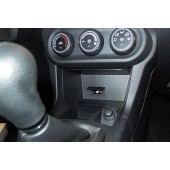 Adapter za Mitsubishi AUX konektor